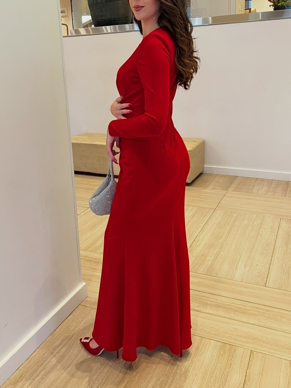 Badgley Mischka πΉ Elegant Red Long-Sleeve Draped Evening Dress
